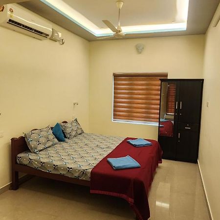 Punerjeni Homes Alappuzha Exterior photo
